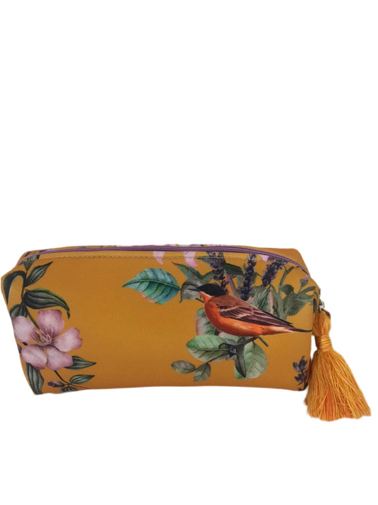 Cosmetiquera tipo porta lápiz